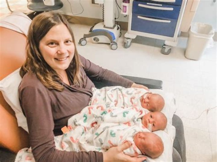 Lisa Marie's Twin Pregnancy Journey
